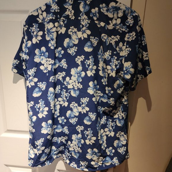 Dress shirt - Flower Pattern - Picture 3 of 3
